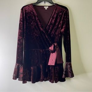 Spense Crushed Velvet Burgundy Peplum Wrap Blouse Size Large with Bell Sleeves